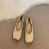 Sapatos Mary Jane baixos estilo francês para mulheres, novo modelo de verão 2026, sapatos de corte baixo de peça única para grávidas, adequados para combinar com saias, sapatos de festa