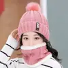 8327 otoño e invierno lindo oso sombrero cálido cara pequeña protección para las orejas sombrero de punto de lana moda coreana sombrero con cordón para mujer