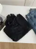 Nova camisa base de crochê com renda estilo francês para mulheres, levemente transparente, com gola alta e mangas compridas, adequada para sobreposições de outono e inverno.