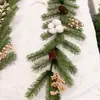 Decoraciones Navideñas de Espuma Dorada y Bayas Rojas Guirnalda de Ratán para Árbol de Navidad Colgante de Ramo para Regalo con Materiales Florales