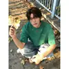 Camiseta de hombre de color verde oscuro estilo americano con estampado tie-dye y bordado, diseño de manga corta de manga corta y cuello pequeño, ideal para el verano.