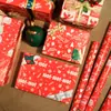 Papel de Regalo Navideño Placa de Cobre Brillante Base Roja Papel Navideño Campana Navideña Colgante de Ángel Papel Decorativo