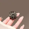 Otoño y Ropa de Otoño Nuevo Conjunto 2024 Nuevo Sentido de Alta Gama Exquisita Moda Pedrería Margarita Pequeños Accesorios para el Cabello de Agarre