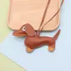 Chaveiro Pingente Dachshund Estampa de Bolinhas Pingente de Bolsa de Animal de Estimação Desenho Animado Acessório para Capa de Celular Chaveiro de Couro