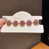 Pulsera Geométrica de Flor Chapada en Oro Real de 18K con Circonita Pulsera Retro Moderna y Elegante Lujo Accesible Joyería de Gama Alta para Mujeres