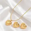 Cadena para Clavícula de Venta Caliente Transfronteriza, Collar con Colgante de Amor Geométrico de Alta Gama, Moderno, Sencillo, Lujo Ligero, Cadena para Clavícula Dorada al por Mayor