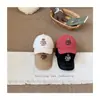 Primavera de 2026 Novo Boné de Baseball com Bordado de Urso e Letras para Crianças Chapéu de Sol para Bebê Proteção Solar ao Ar Livre Boné Anti-UV