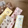 Meias de coral fleece infantis para pais e filhos Inverno 3-12 anos rosto sorridente biscoitos de chocolate sem calcanhar sem fiapos meias para dormir