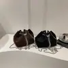Bolsa Saco Estilo Relaxado Nova Outono 2026 para Mulheres, Bolsa de Ombro com Alça de Corrente, Bolsa Transversal Única e Personalizada