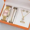 Conjunto Popular de Relojes para Mujer Transfronterizo de Comercio Exterior, Conjunto de Cinco Piezas con Reloj para Mujer Incrustado de Diamantes, Reloj de Cuarzo Cuadrado de Moda para Dama