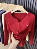 Suéter de punto acanalado con cuello en V, simple y elegante, un nuevo diseño de otoño/invierno para mujer, con un corte ajustado y un look juvenil, perfecto como capa interior o cárdigan.