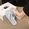 Chanclas de Nuevo Estilo para Mujer, Para Uso al Aire Libre en Verano, Suela Suave Antideslizante, Sandalias Cómodas para Vacaciones en la Playa