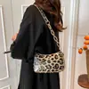 2025 Nuevo Bolso de Hombro con Estampado de Leopardo Moda Femenina Bolso de Cadena para el Brazo Bolso Bandolera Pequeño Cuadrado Portátil Casual para Viajes