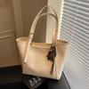 Bolso de mano retro de gran capacidad y alta calidad para mujer, nuevo bolso de hombro de otoño e invierno 2024, bolso de mano de estilo occidental a la moda.