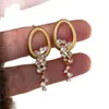Pendientes Redondos con Borla, Incrustaciones de Diamante y Aguja de Plata, Pendientes de Moda, Exquisitos, Versátiles, Lujo Ligero de Nicho, Pendientes de Gama Alta al por Mayor para Mujer