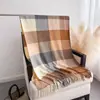 Lenço/Xale Xadrez Minimalista de Alta Qualidade para Outono e Inverno, Quente, Versátil, com Franjas, para o Trabalho, Par de Lenços de Falso Cashmere