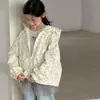 Jaqueta com Capuz Floral Estilo Coreano para Meninas Outono 2026 Novo Casaco Curto Tendência para Crianças