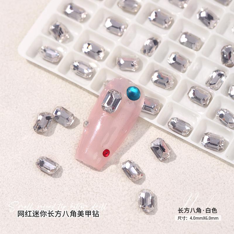 白色.jpg