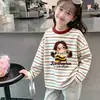 Camiseta listrada de manga longa 100% algodão para meninas 2026 novo estilo primavera e outono ins casual versátil top camada base infantil moderno