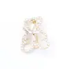 Nova Broche de Urso Vazado com Pedras de Diamante Fofo e Requintado com Design de Flor Rotativa, Alfinete de Animal, Acessório Unissex