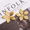 Suministro Directo de Fábrica Muma Accesorios para Joyería DIY Pieza de Flor de Cinco Hojas Puntiaguda 48*45mm Abanico de Novia Accesorios de Corona de Fénix Estilo Antiguo