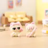 Novo Mini Ornamento de Micro Paisagem para Desktop Feijãozinho Siamês Série Rosa 2 Caixa Surpresa Figura Decorativa Criativa