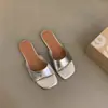 Sandalias planas plateadas estilo coreano para mujer, chanclas de verano para exteriores y playa, zapatos de mujer estilo francés