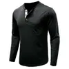 2026 Camiseta Masculina de Manga Longa para Cruzamento de Fronteiras Algodão Slim Fit Gola Henley Bolso Camisa Básica Respirável que Absorve a Umidade Top Masculino