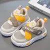 Nuevos Zapatos Casuales Juveniles de Moda de Verano para el Campus, Zapatos Deportivos para Niños, Zapatos para Niños Transpirables de Suela Suave con Velcro y Suela Gruesa