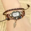 Acessórios de Moda Populares Europeus e Americanos, Pulseira Eletrônica de Couro Vintage, Acessório com Pingente de Folha Unissex