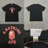 Camiseta unisex de manga curta da marca tendência BAPE, co-branded com design de camuflagem de cabeça de macaco, caimento solto de alta qualidade