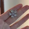 Estilo Coreano Flor de Circonita Simple Moda Ear Cuff para Mujer Sin Perforación Diseño de Nicho Clip para Cartílago de la Oreja Pendiente de Lujo Ligero Adelgazante Facial