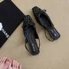 Sandálias de fada com laço delicado estilo coreano para mulheres, design floral de verão, adequadas para combinar com vestidos, sapatos de salto baixo para noite com calcanhar aberto