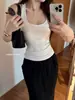 Camiseta sin mangas de algodón puro para mujer, estilo coreano, con capas, efecto dos piezas, cuello en U, copas integradas, transpirable, cómoda, versátil, con un hermoso diseño en la espalda