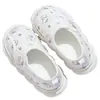 Zapatos postparto para verano, estilo fino con talón cubierto, nuevo modelo 2026, pantuflas de algodón antideslizantes para casa en interiores para mujeres postparto en septiembre y octubre