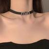 Dulce viento fresco ~ chicas sexys cuerda de cuero collar corto nicho femenino gargantilla cadena para el cuello viento europeo y americano collar de alto sentido al por mayor