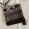 Lenço Quadrado Pequeno de Algodão e Linho 58 para Mulheres, Lenço Artístico Estilo Coreano com Bolinhas e Franjas, Lenço Paisley, Lenço de Pescoço com Toque de Luxo