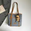 Bolsa feminina de grande capacidade transfronteiriça, nova coleção outono 2026, versátil, moda, ombro único, tendência, para o trabalho, retrô, casual, bolsa tote