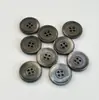 Botones de Concha Natural en Stock Forma de Cuenco con Borde Ancho Botones de Concha de Caracol Horneada Color Gris Botones de Traje de Alta Gama
