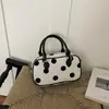 Bolso de Lunares Otoño 2026 para el Viaje Diario, Nuevo Bolso Cruzado Tipo Bowling de Nicho Estilo Coreano para Mujer
