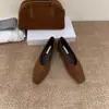 Otoño 2026 Nuevo Retro Francés Tacón Grueso Punta Cuadrada Zapatos Planos de Corte Bajo Mocasines Elegantes de Slip-On para Mujer Zapatos de Frijol