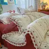 Estilo Princesa Renda de Flor Bordada Algodão Waffle Conjunto de Quatro Peças Capa de Edredom Floral Pequeno Lençol de Cama Amigo da Pele Roupa de Cama para Dormir Nu