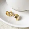 Pendientes de Metal Cepillado de Lujo Ligero Estilo Francés con Ganchos de Plata 925, Estilo Minimalista de Nicho, Sensación de Alta Gama, Pendientes Chapados en Oro Real al por Mayor