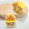 Juguete de comida miniatura 3D, gato, gofre, accesorios de resina, pegamento de crema, colgantes para llavero DIY, accesorios para el cabello, materiales decorativos