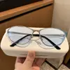 Gafas de Sol Deportivas para Exteriores Europeas y Americanas Estilo Coreano Transfronterizo Ojo de Gato Montura Metálica Plateada Gafas Y2K Futuro Milenio