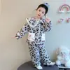 Conjunto de pijama de forro polar coral con estampado de leopardo para niñas, forrado de forro polar y engrosado para abrigar, con cuello alto, conjunto de dos piezas, nuevo pijama de otoño/invierno