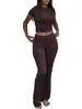 Conjunto deportivo casual de dos piezas para mujer, superventas transfronterizo europeo y americano 2026: conjunto deportivo de camiseta de cuello redondo y pantalones acampanados de tiro bajo