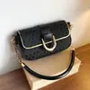 Bolso de Hombro Acolchado Estilo Chanel de Gama Alta, Bolso de Hombro de Cadena de Nicho, Nuevo Bolso Cuadrado Pequeño Elegante con Cierre Magnético para Mujer