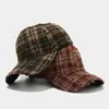 Gorra de Béisbol a Cuadros Rasgada Estilo Retro Americano para Hombres y Mujeres Estilo Callejero Ala Deshilachada Sombrero para el Sol Personalidad Marca de Moda Sombrero para el Sol Casual