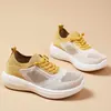 Nuevos Zapatos de Verano para Mujer, Zapatos Casuales Diarios para Exteriores para Mujer, Zapatos Ligeros de Suela Gruesa y Suela Suave sin Cordones para Madres, Comercio Exterior